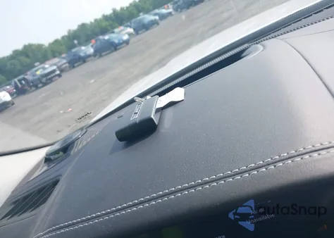 2022 Jeep Grand Cherokee Overland 4X4 z USA, uszkodzony, nr VIN 1C4RJHDGXN8576813